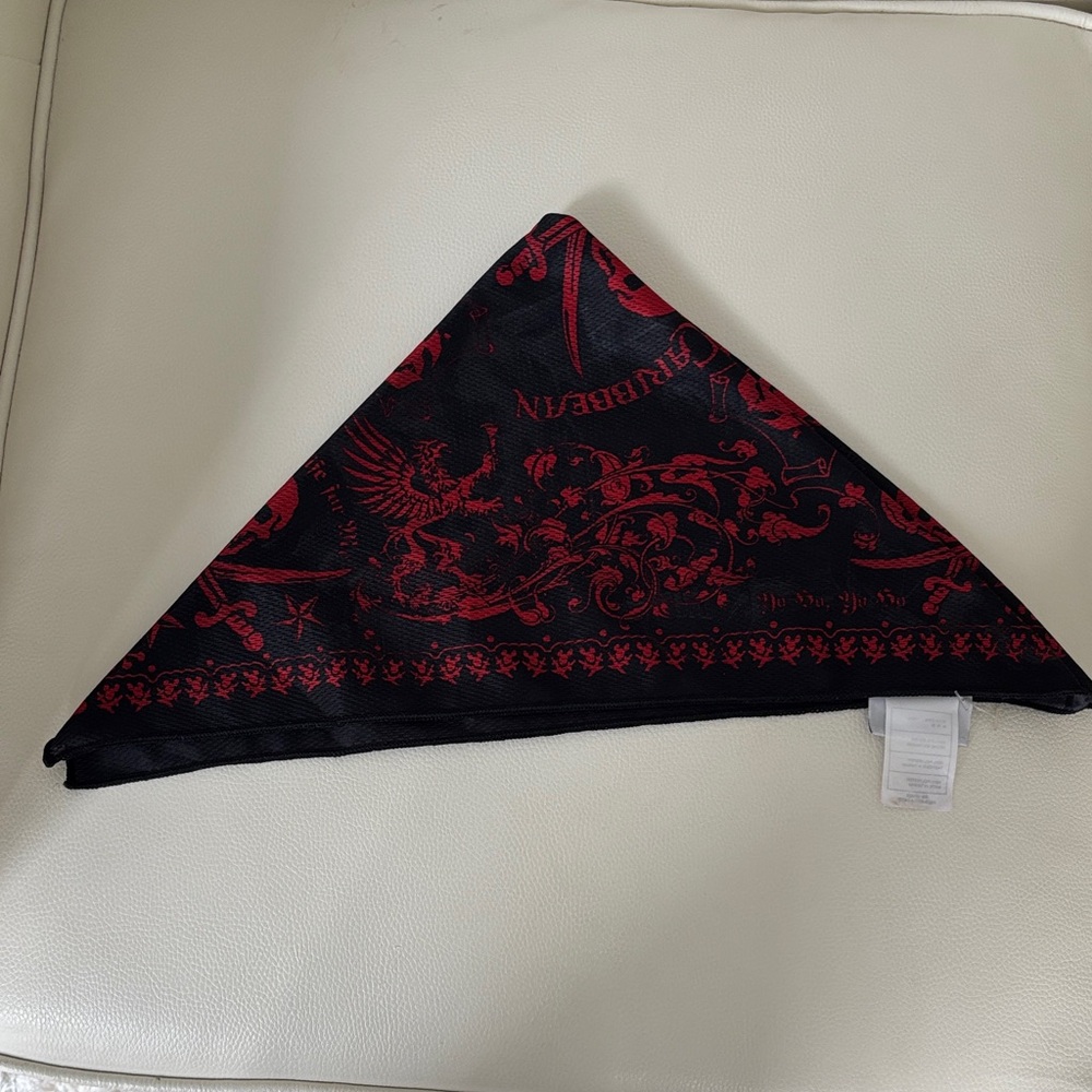 Pirates of the Caribbean Black & Red Skull Disney Scarf with Double Sided Spades - Picture 10 of 11